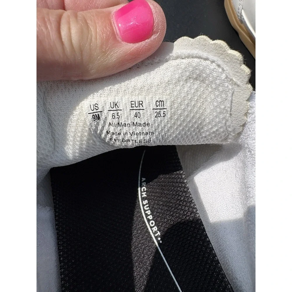 Ryka Effortless Women's White Sneakers 9M NWOB